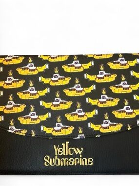 Yellow Submarine Printed Clutch - Yellow & Black